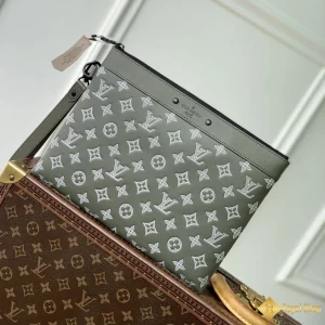 Túi nam LV cầm tay Pochette To-Go Xám M81570 đẹp