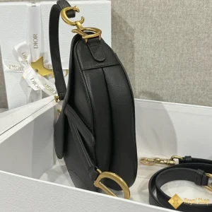 Túi nữ Dior Saddle Mini màu đen M0456 đẹp