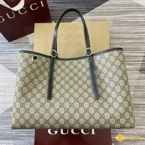 Túi nữ Gucci GG Emblem medium tote viền đen 815213