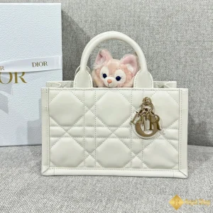 Túi nữ Mini Dior Book Tote màu trắng S5573