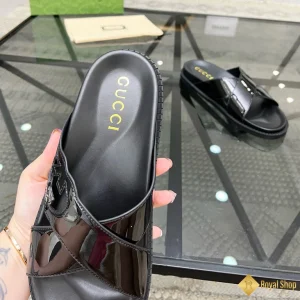 cận cảnh Dép Gucci nam CKG4146