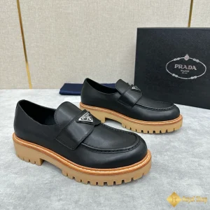 cận cảnh Giày Prada nam loafer CKP4389