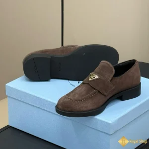 cận cảnh Giày Prada nam loafer da lộn CKP4384