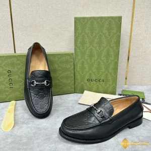 cận cảnh Giày loafer Gucci nam CKG241030