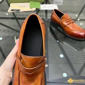 cận cảnh Giày loafer Gucci nam CKG241051