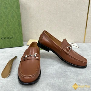 cận cảnh Giày loafer Gucci nam CKG421132093