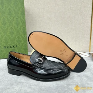 cận cảnh Giày loafer Gucci nam CKG421172093