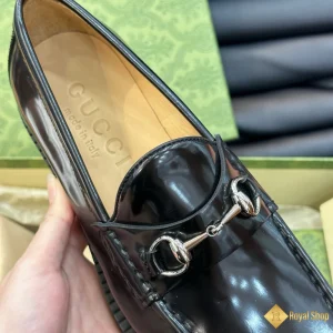 cận cảnh Giày loafer Gucci nam CKGC240005