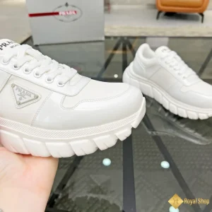 cận cảnh Giày sneaker Prada nam Prax 01 màu trắng CKP41395