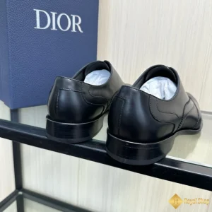 cận cảnh Giày tây Dior CKD240020