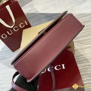 cận cảnh Túi nữ Gucci Blondie màu đỏ GC815716