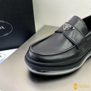 chất liệu Giày Prada nam loafer CKP4368