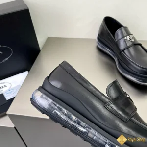 chi tiết Giày Prada nam loafer CKP4368