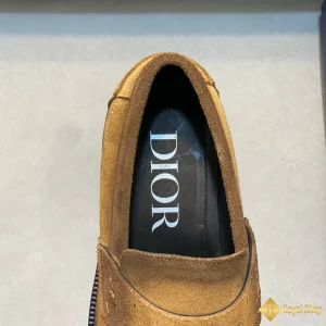 chi tiết Giày loafer Dior nam da lộn CKG240167