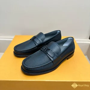 chi tiết Giày loafer LV nam CKLV24061