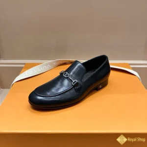 chi tiết Giày loafer LV nam CKLV24093