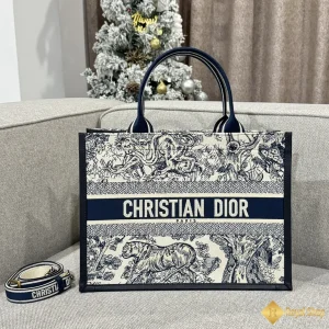 chi tiết Túi nữ Dior Book Tote M1325