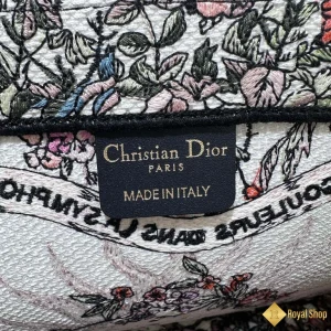 chi tiết Túi nữ Dior Book Tote hoa lá 111203