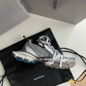 cùng ngắm GIày Balenciaga unisex sneaker 3XL CKB41280