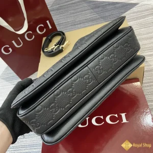 cùng ngắm Túi Gucci nữ GG Emblem màu đen 815263