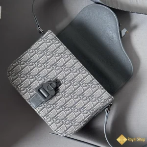 cùng ngắm Túi nam Dior Small Saddle Messenger 1ADPO049YKS H12E