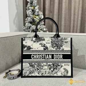 cùng ngắm Túi nữ Dior Book Tote black M1325