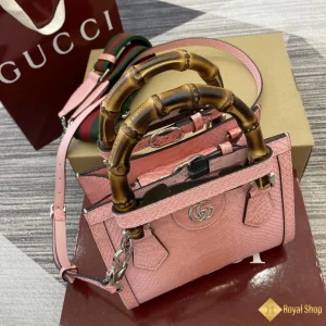 cùng ngắm Túi nữ Gucci Diana mini tote dập vân cá sấu màu hồng 702732