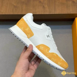 địa chỉ mua Giày LV nam sneaker Run Away vàng chanh CKL41238