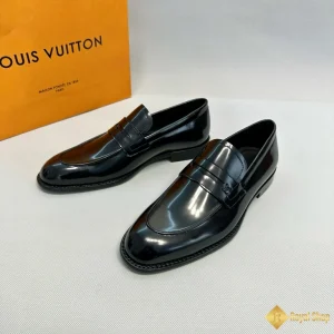 địa chỉ mua Giày loafer LV nam CKLV24065