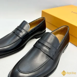 địa chỉ mua Giày loafer LV nam CKLV24070