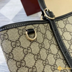 địa chỉ mua Túi nữ Gucci GG Emblem medium tote viền đen 815213