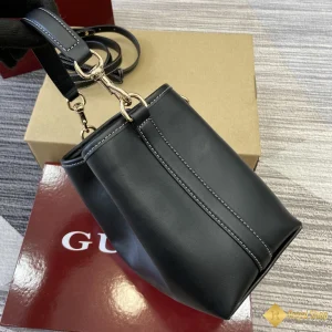 hình ảnh Túi xách nữ Gucci GG Emblem mini bucket màu đen 815118