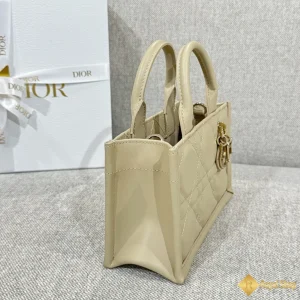 mẫu Túi nữ Mini Dior Book Tote màu be S5573