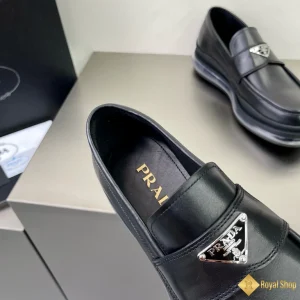 sự tinh tế Giày Prada nam loafer CKP4368