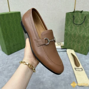 sự tinh tế Giày loafer Gucci nam CKG241043