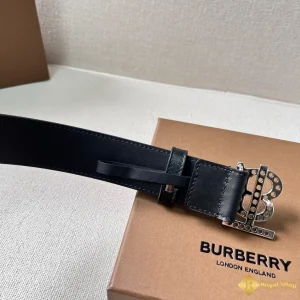 Thắt lưng Burberry nam 3.5cm YA41307 được làm thủ công