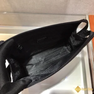 Túi Clutch Prada nam cầm tay da Re-Nylon và Saffiano màu đen 2NE789 like auth