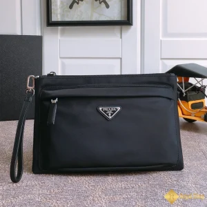 Túi Clutch Prada nam cầm tay da Saffiano Black 2NE007