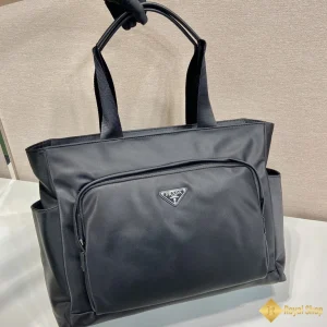 Túi Tote Prada nam Re-Nylon màu đen 2VG097 hot