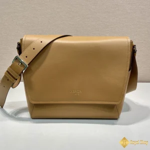 Túi nam Prada đeo chéo Messenger 2VD068