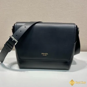 Túi nam Prada đeo chéo Messenger màu đen 2VD068