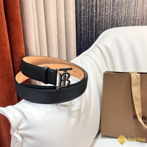 cận cảnh Thắt lưng Burberry nam da trơn khoá đen vàng 3.5cm YA41282