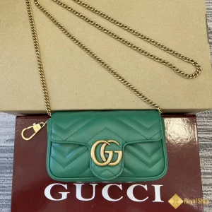 cận cảnh Túi nữ Gucci GG Marmont mini xanh lá ‎476433