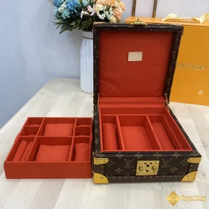 chất liệu Rương hộp LV đựng phụ kiện Coffret Joaillerie bên trong đỏ M10174