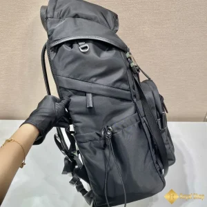 chất liệu Túi balo nam Prada da Re-Nylon và Saffiano 2VZ090