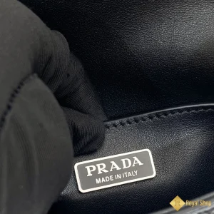 giá Túi Prada mini đeo chéo màu trắng 2VD061