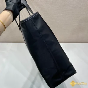 sự tinh tế Túi Tote Prada nam Re-Nylon and Saffiano màu đen 2VG112