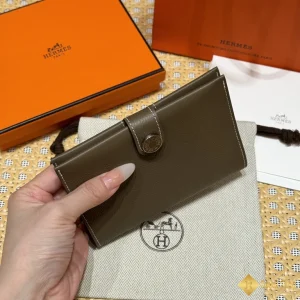 Ví Hermes R.M.S. PAssport đựng hộ chiếu THM7005 chính hãng