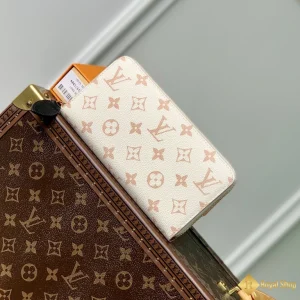 Ví LV nữ Zippy Monogram Dune M83093