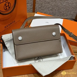 Ví dài nữ Hermes Snap có dây đeo THM5004